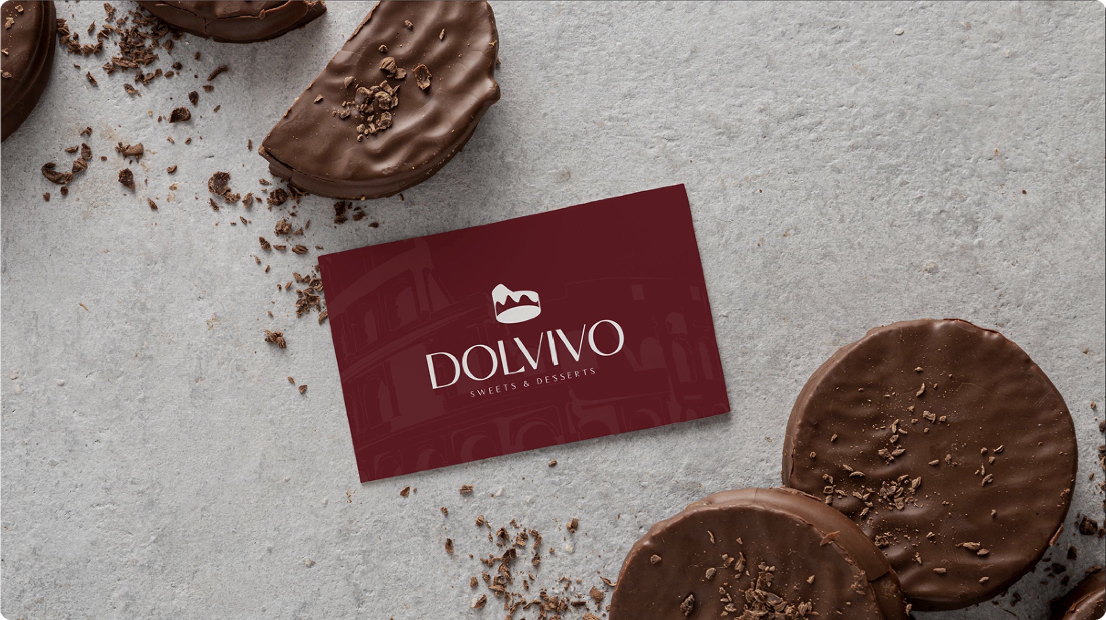 Dolvivo: printed brand card — Portfolio visual / Scarlet Royal